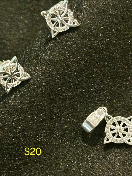 Set plata 925- aretes y dije de nudo de bruja